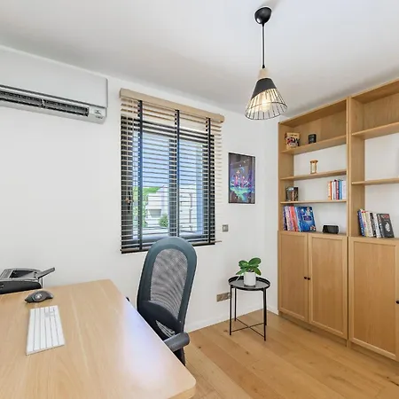 Вілла Valescure Sun, Pines & Golf Retreat Сен-Рафаель