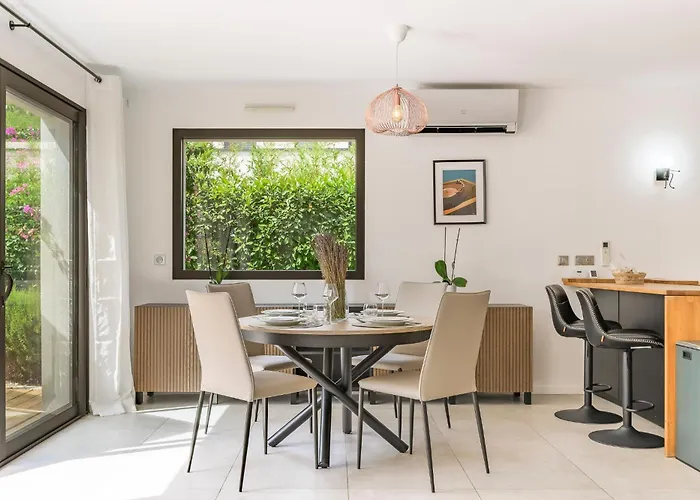 Valescure Sun, Pines & Golf Retreat Вилла Сен-Рафаэль