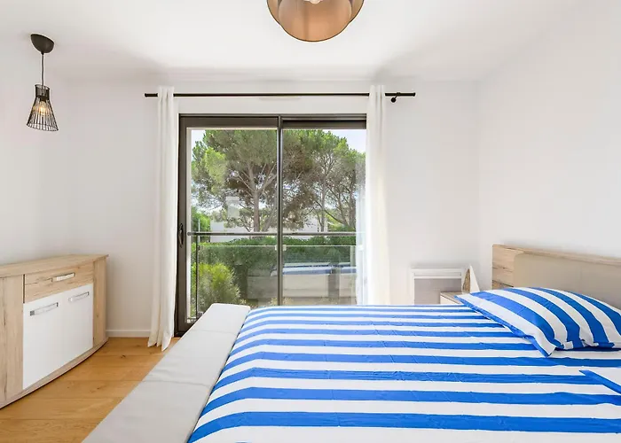 Valescure Sun, Pines & Golf Retreat Villa Saint-Raphaël