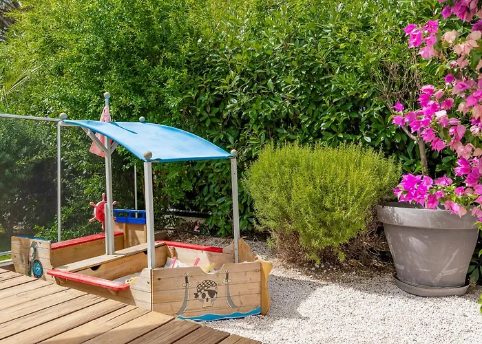 Valescure Sun, Pines & Golf Retreat Вилла Сен-Рафаэль