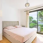 Valescure Sun, Pines & Golf Retreat * Сен-Рафаэль