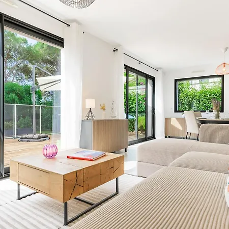 Villa Valescure Sun, Pines & Golf Retreat *