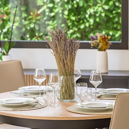 Valescure Sun, Pines & Golf Retreat * Сен-Рафаель