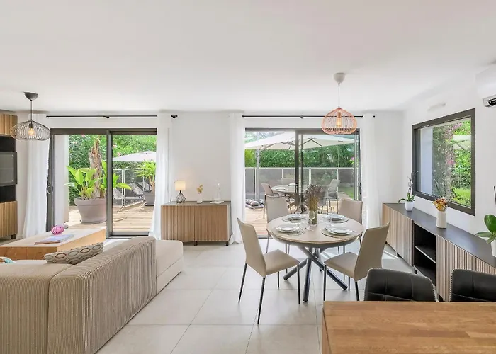 Villa Valescure Sun, Pines & Golf Retreat