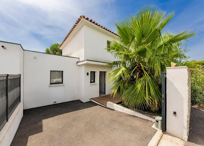 Villa Valescure Sun, Pines & Golf Retreat *