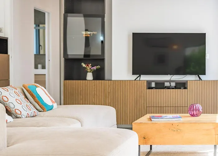 Villa Valescure Sun, Pines & Golf Retreat *