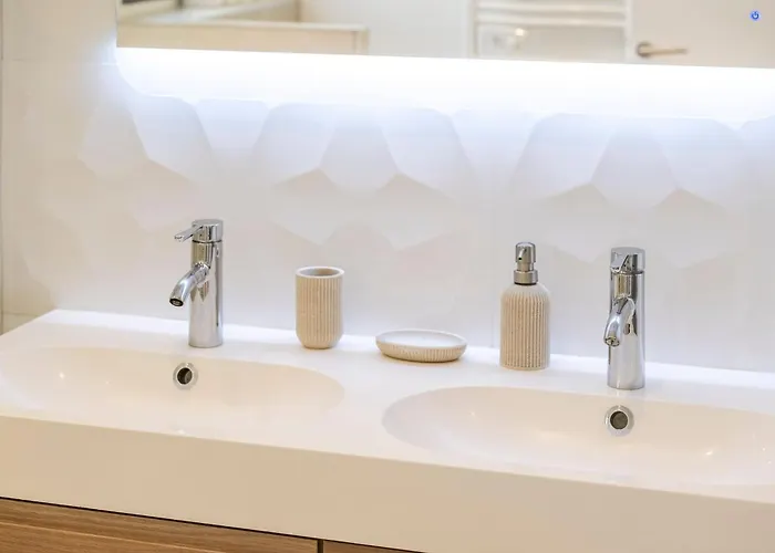 Valescure Sun, Pines & Golf Retreat Saint-Raphaël